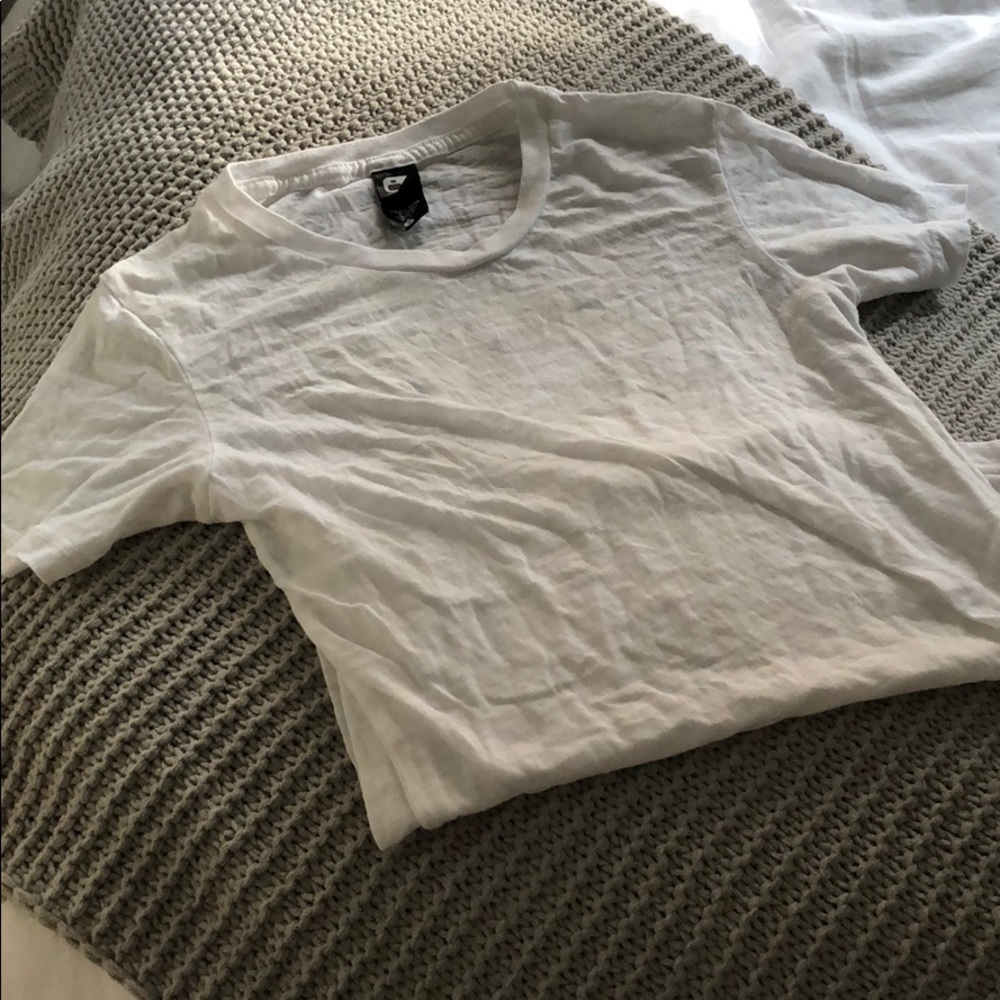 White tee